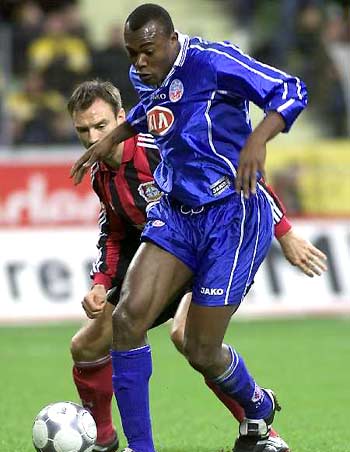 出了许多让 出了许多让