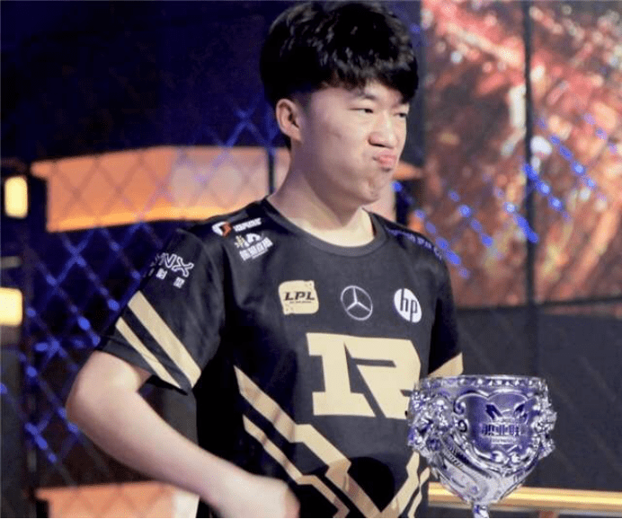 系的深思 系的深思