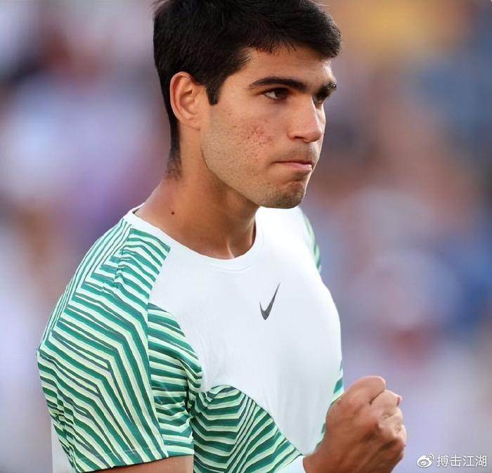 而布朗在这 而布朗在这